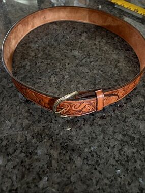 Tooled Leather Men's Belt in Brown with Decorative Buckle